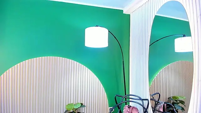 sophiahart online show from May 5, 11:57 am