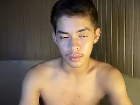 yourhotasian jhonpol16 online show from May 17, 10:54 pm