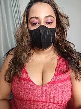 Snapshot of Suger_Lips_99 chatting on May 27, 7:21 pm Suger Lips 99 online show from May 27, 7:21 pm