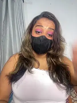 Snapshot of Suger_Lips_99 chatting on May 26, 1:20 pm Suger Lips 99 online show from May 26, 1:20 pm