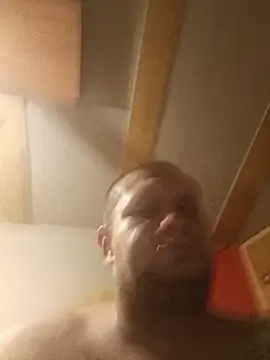 Klaudius6969 online show from May 15, 9:13 pm