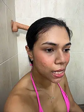 MauraGrayy online show from May 24, 9:47 pm