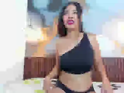 Snapshot of Vanessa_Lune chatting on May 9, 1:03 pm Vanessa Lune online show from May 9, 1:03 pm