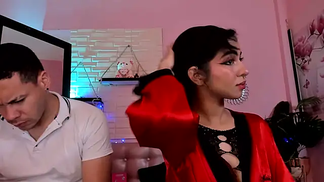 Snapshot of Aronandmoli69 chatting on May 25, 11:53 am Aronandmoli69 online show from May 25, 11:53 am