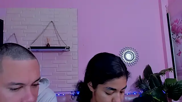 Snapshot of Aronandmoli69 chatting on June 14, 12:28 pm Aronandmoli69 online show from June 14, 12:28 pm