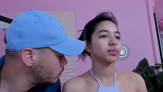 Snapshot of Aronandmoli69 chatting on June 12, 1:20 pm Aronandmoli69 online show from June 12, 1:20 pm