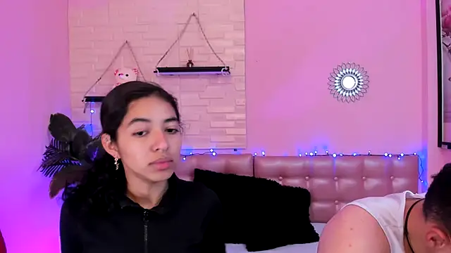 Snapshot of Aronandmoli69 chatting on May 8, 12:09 pm Aronandmoli69 online show from May 8, 12:09 pm