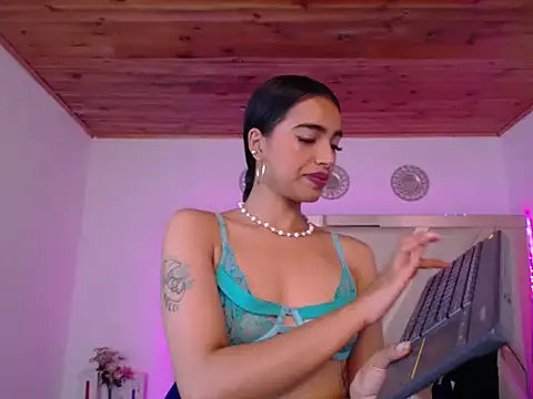 Miaa ferrari1 online show from May 23, 12:04 pm