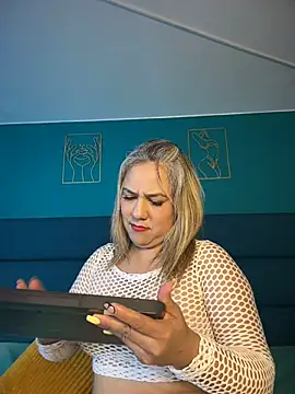 Snapshot of Camila_Noer chatting on July 10, 1:22 pm Camila Noer online show from July 10, 1:22 pm