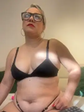 Camila Noer online show from May 12, 12:44 pm