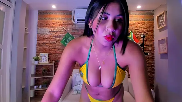 noa joness online show from June 30, 9:04 pm