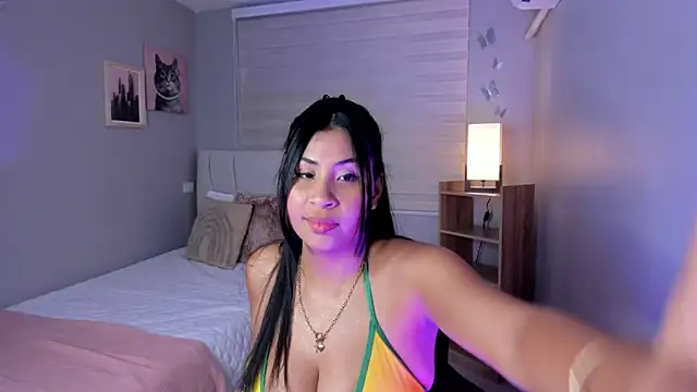 Snapshot of noa_joness chatting on May 23, 9:14 pm noa joness online show from May 23, 9:14 pm