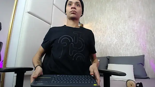 Axel marcus online show from April 17, 7:49 pm