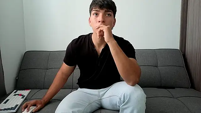James silva1 online show from April 22, 4:36 pm
