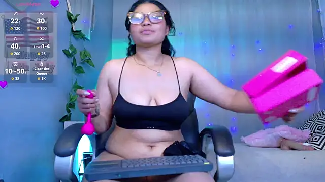 Snapshot of Silvana_lorc chatting on July 8, 7:47 pm Silvana lorc online show from July 8, 7:47 pm