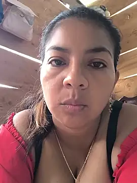 Snapshot of Tamaraxxx_hot chatting on May 16, 9:03 pm Tamaraxxx hot online show from May 16, 9:03 pm