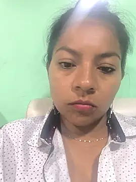 Snapshot of Tamaraxxx_hot chatting on April 27, 5:16 am Tamaraxxx hot online show from April 27, 5:16 am