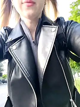 TrueSexyCrime online show from May 13, 4:36 pm