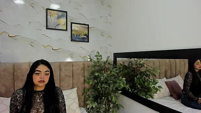 Candicewayne online show from May 20, 11:40 am