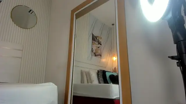 Candicewayne online show from May 5, 8:01 pm