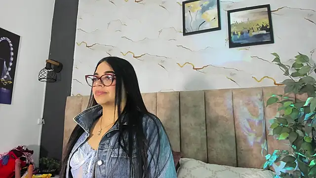 Candicewayne online show from June 2, 11:43 am