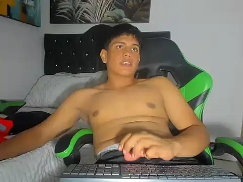 magnust miller  online show from April 17, 1:52 am