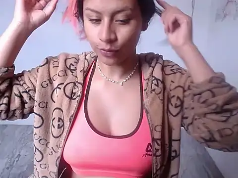 Snapshot of maye-dan chatting on May 22, 4:38 pm maye-dan online show from May 22, 4:38 pm