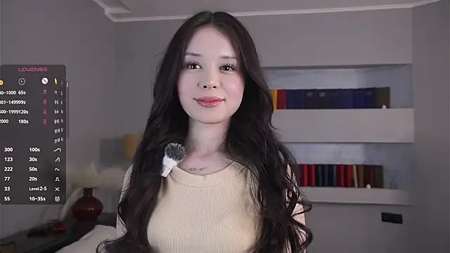 TracieArrocha online show from April 15, 7:58 pm