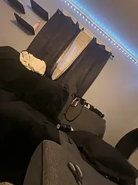 AmalaHexx online show from April 14, 12:15 am