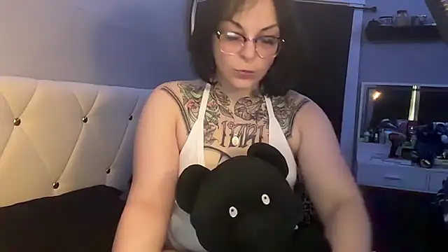 AmalaHexx online show from June 1, 11:26 pm