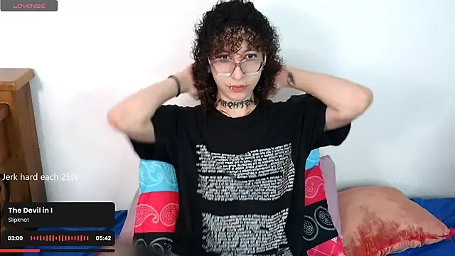 Snapshot of YourGothFemboy chatting on July 18, 3:20 pm YourGothFemboy online show from July 18, 3:20 pm