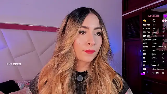 abbymodell1 online show from June 18, 8:03 pm
