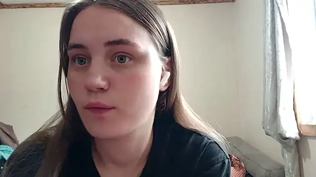 Snapshot of RoxanneStuard chatting on April 27, 10:02 am RoxanneStuard online show from April 27, 10:02 am