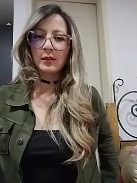VALELUXX online show from May 16, 2:10 am