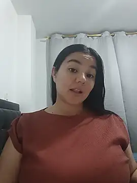 Snapshot of karoduq4 chatting on July 1, 1:17 am karoduq4 online show from July 1, 1:17 am