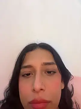 milakitti online show from May 10, 7:01 am