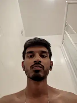 belloheike online show from April 17, 5:27 pm