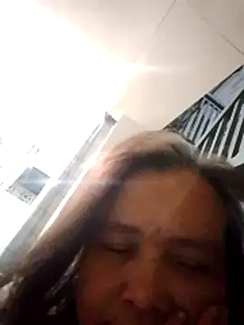 jeanyummytits online show from May 1, 1:38 pm