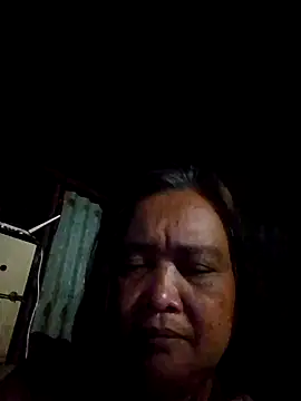 Snapshot of jeanyummytits chatting on May 22, 11:19 am jeanyummytits online show from May 22, 11:19 am