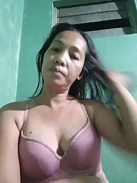 morenabb69 online show from May 14, 8:39 pm