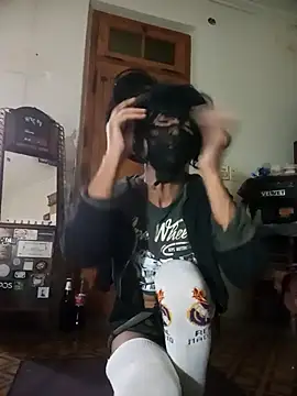 lucybeb online show from April 13, 7:45 am