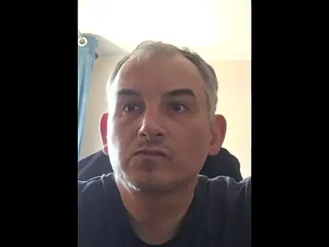Snapshot of Piotr481 chatting on April 18, 1:24 pm Piotr481 online show from April 18, 1:24 pm