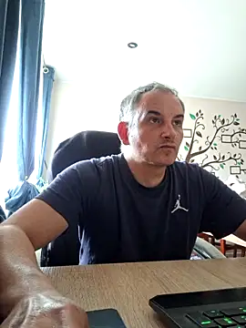 Snapshot of Piotr481 chatting on May 23, 2:27 pm Piotr481 online show from May 23, 2:27 pm