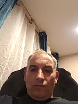 Snapshot of Piotr481 chatting on April 18, 7:58 pm Piotr481 online show from April 18, 7:58 pm