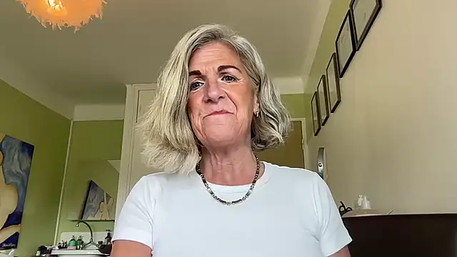 NaughtyMonicaUK online show from May 15, 2:04 pm