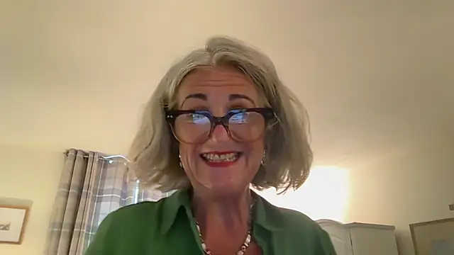 NaughtyMonicaUK online show from April 29, 6:28 am