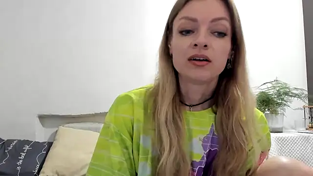 Snapshot of Severina7 chatting on June 29, 8:30 pm Severina7 online show from June 29, 8:30 pm