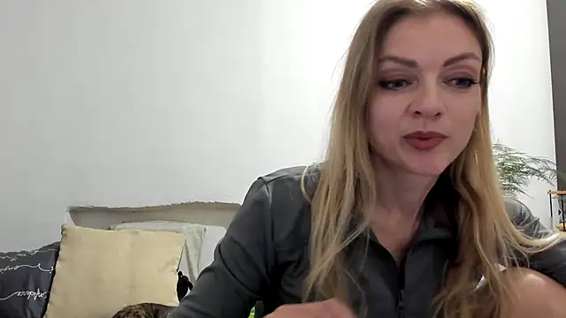 Snapshot of Severina7 chatting on June 30, 7:58 pm Severina7 online show from June 30, 7:58 pm