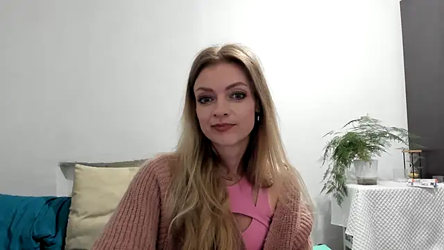 Snapshot of Severina7 chatting on June 16, 8:09 pm Severina7 online show from June 16, 8:09 pm