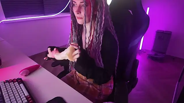 GreySwan online show from April 15, 5:39 pm